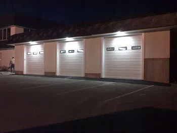 Garage Door Solution Service Newport Beach, CA 949-398-2645 - com-gdr-16m